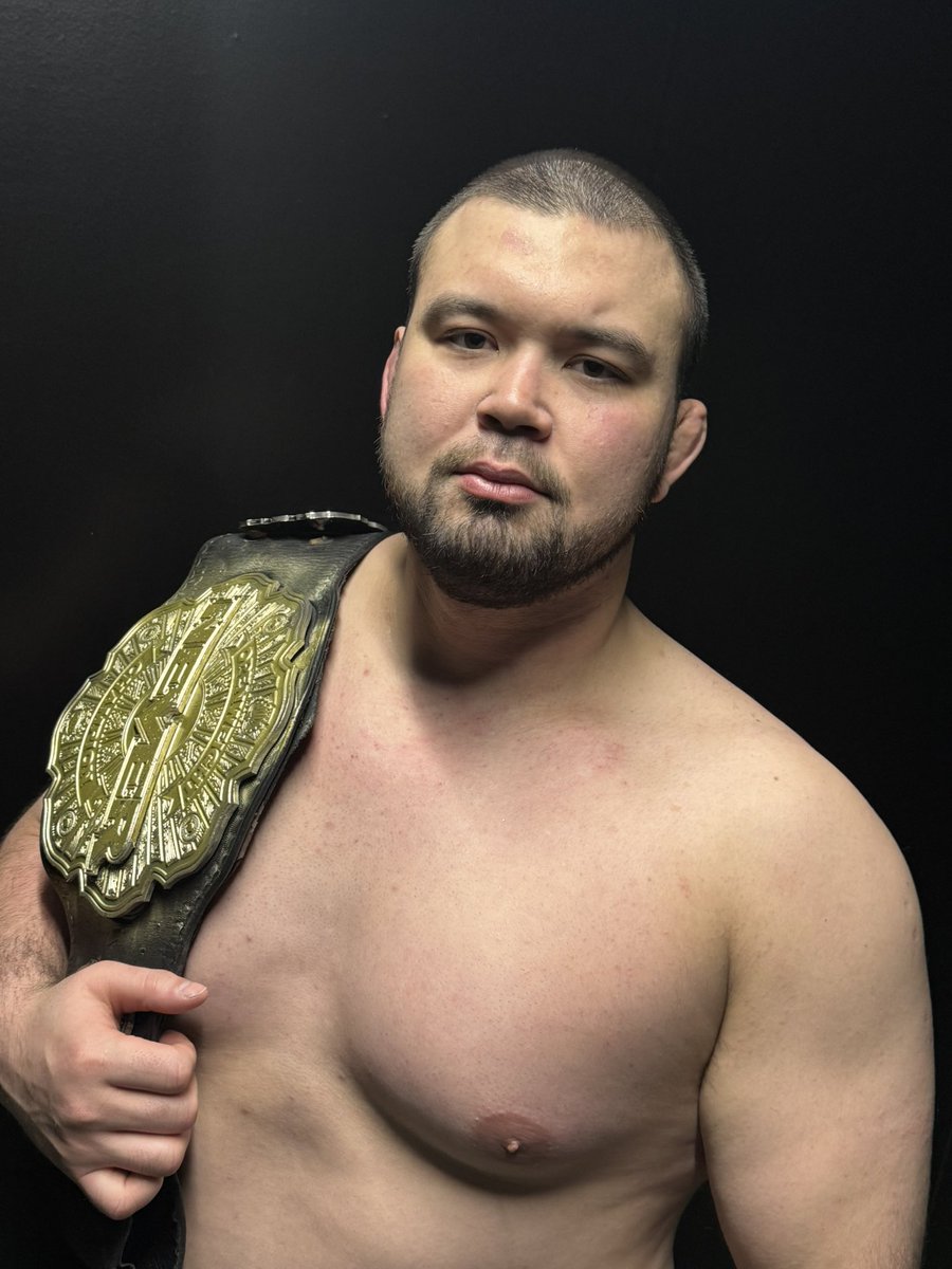 maronaaron0225's tweet image. 今日からやっとプロレスラーになることができました。
沢山の応援が本当に力になりました。
このベルトに恥じぬよう日々精進していきます。