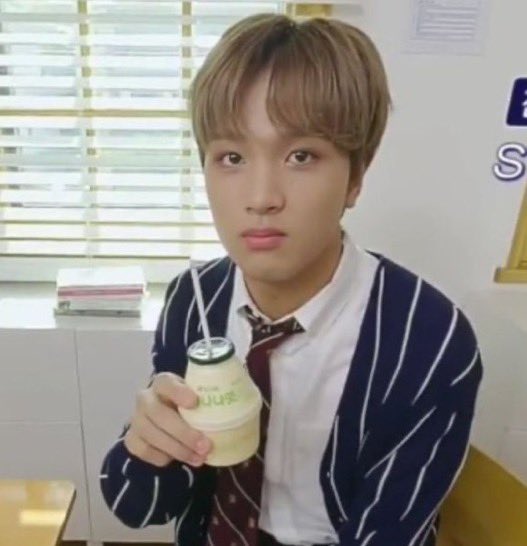 바나나우유같이안먹으면나쁜사람