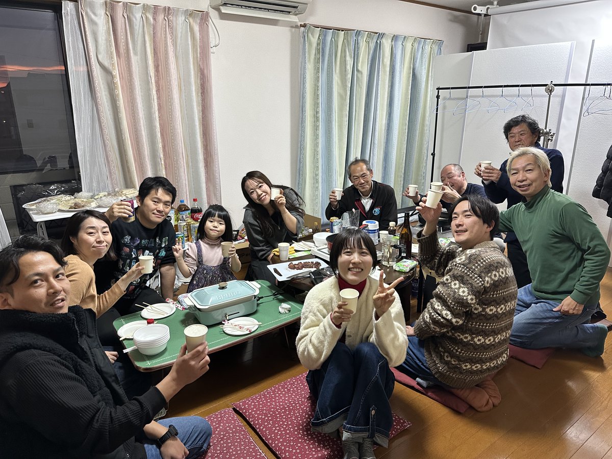 今日は、映画『#愛の挨拶』のメインキャスト＆スタッフとの新年会でした！
完成から2年。短編映画のメンバーで、こうして新年会ができるなんて、本当に嬉しい。