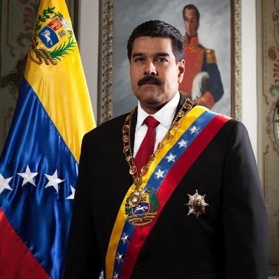 🗞️ | Anaju sobre la situación actual:

“Yo nunca he sido mucho de maduros, siempre me han gustado más los twinks”.