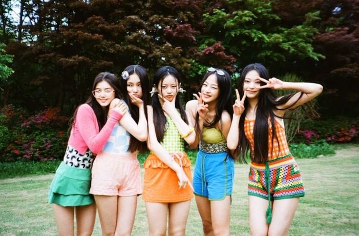 Always with our NewJeans 💙🩷💛💚💜 

#Always_With_Newjeans 
#NEWJEANS_IS_FIVE 
#FREENEWJEANS