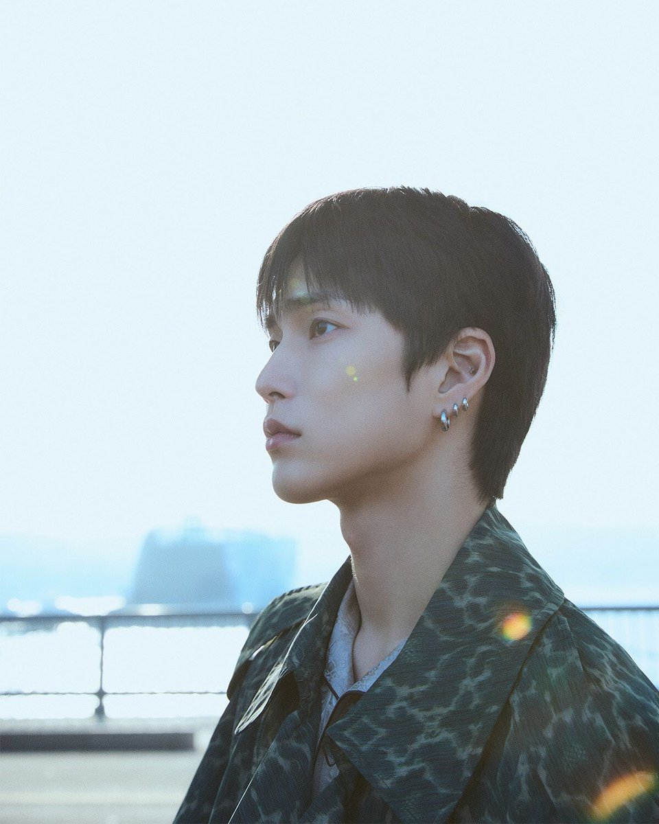 madameFIGARO_jp's tweet image. XngHan&amp;amp;Xoul（スンハンアンドソウル） のXngHan（スンハン）にロールモデルを尋ねると、G-DRAGONとTAEYANG 、ふたりの名前を挙げた。…