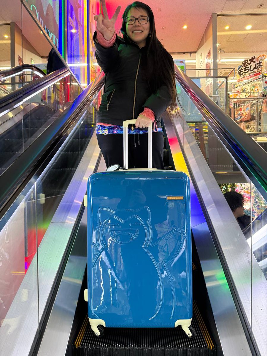 SusySusiePOGO's tweet photo. When your luggage breaks..but luckily you're in Japan and have the perfect excuse to buy a Pokémon one..
Then you need to make a decision: Pikachu or Snorlax?😱
The correct answer is: JUST GET BOTH! 😂
Got the Small yellow Pika and Large Snorlax 😍
I hope they'll last long 🤞🏻🙏🏻 https://t.co/wlt53nSXqB