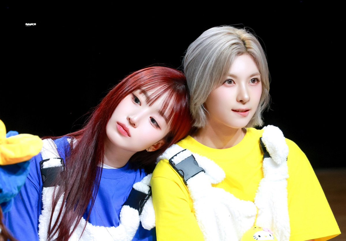 maeng_225's tweet photo. 이 여자들 헤어지면 어떨지 궁금해지는 일요일 오후 11시 https://t.co/TteCCaXc3Y
