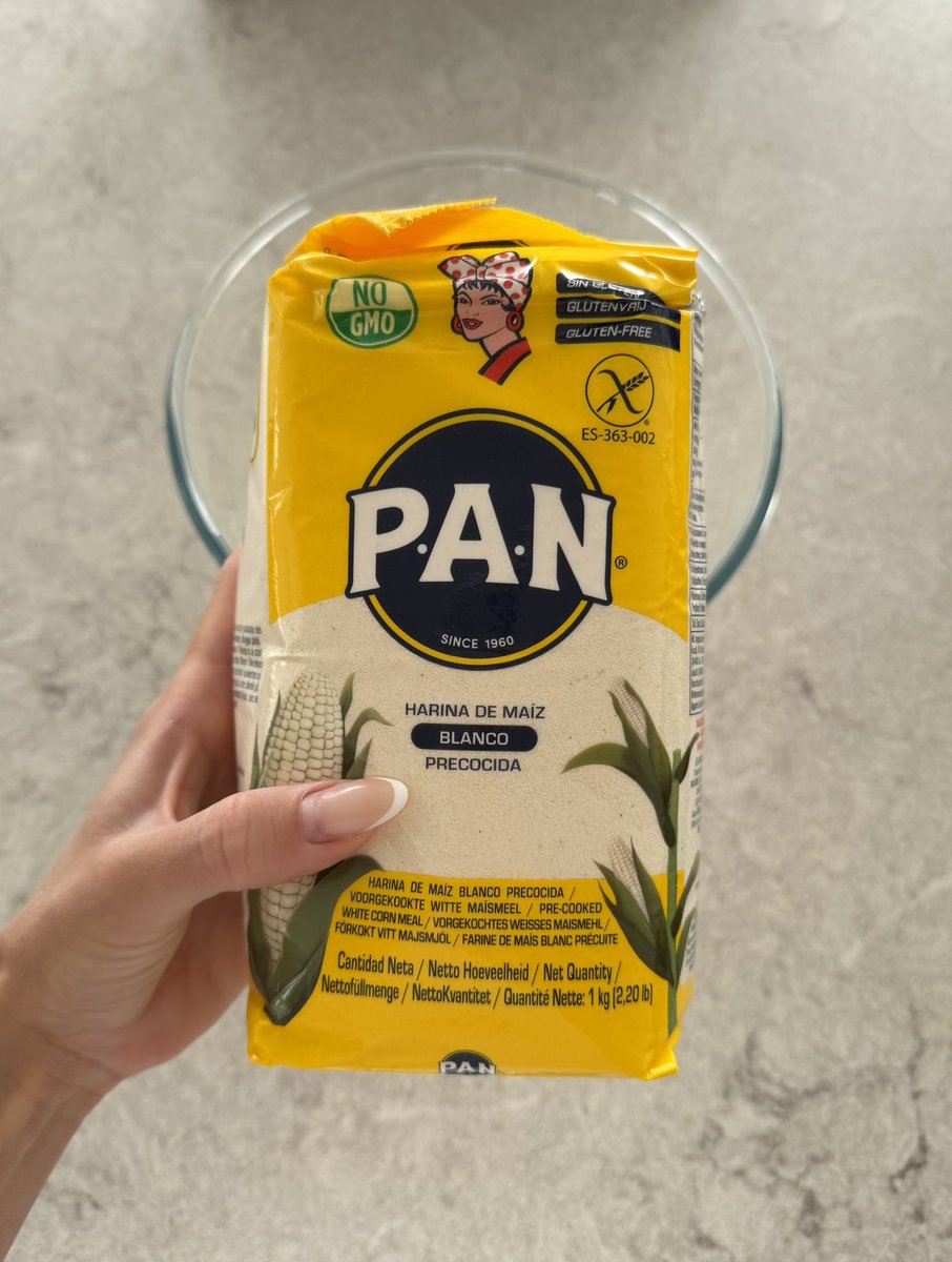 celebrating the freedom of my country making venezuelan arepas🫓🇻🇪