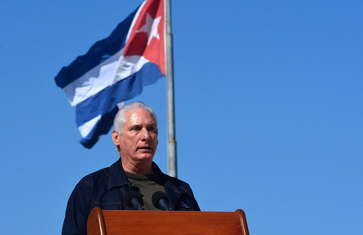 🇨🇺Discurso de Díaz-Canel en acto de condena a agresión de EE. UU.
- <a href="/DiazCanelB/">Miguel Díaz-Canel Bermúdez</a>, calificó como un acto de terrorismo de Estado la agresión militar perpetrada por el gobierno de EE.UU contra Venezuela y el secuestro de su homólogo en ese país sudamericano, Nicolás  Maduro.