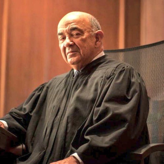 excocet17's tweet image. Bon alors, tenez-vous bien: 
Lui c'est Alvin Hellerstein, c'est le juge qui est nommé pour juger Nicolas Maduro. 
Et devinez quoi: Il est j*if sioniste.

Fin de la blague.