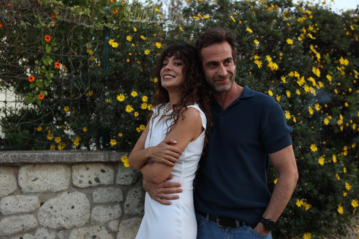 neizledik's tweet photo. Selin Şekerci &amp; Erhan Alpay 🌻

#BenLeman #MinBur https://t.co/mtIlmsMb2q