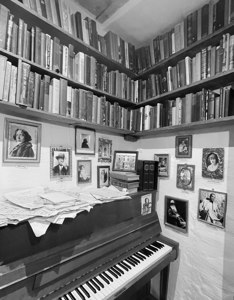 elis 𖤓˚࿔ tweet media