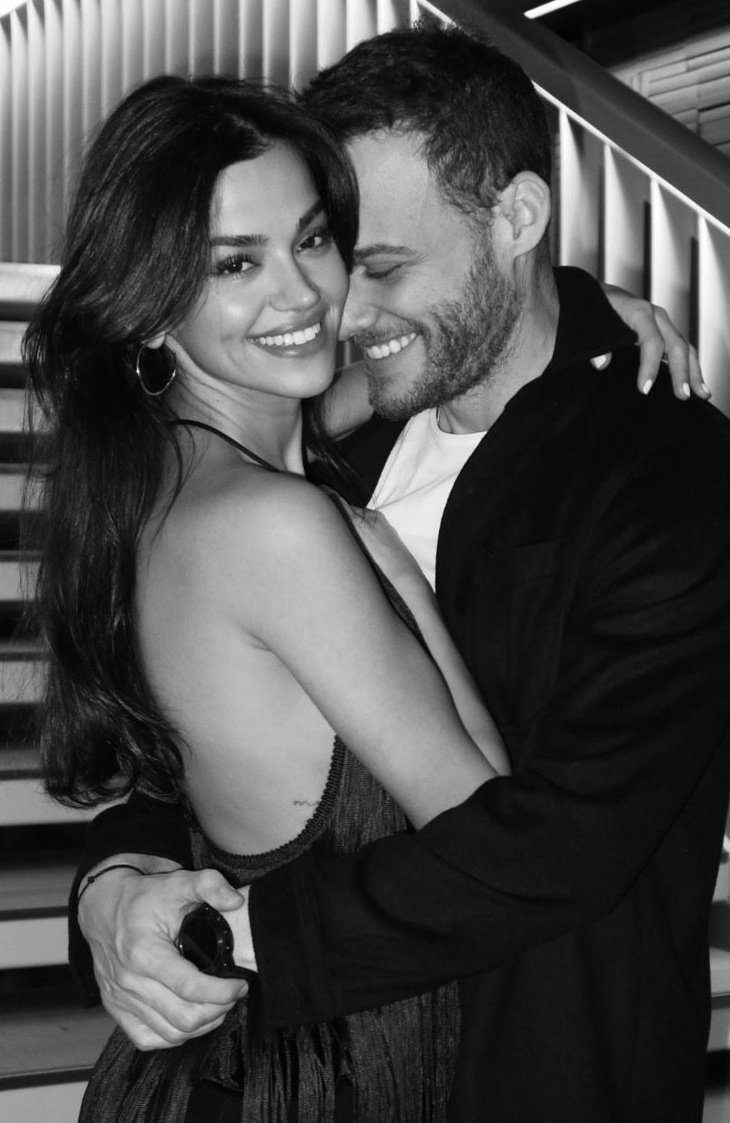 Bu fotoğrafa hayranlıkla bakmayı bırakamıyorum😍
Dünyada gerçek sevda var ve onunla tanışabilirsiniz💕😌
#KeremBürsin