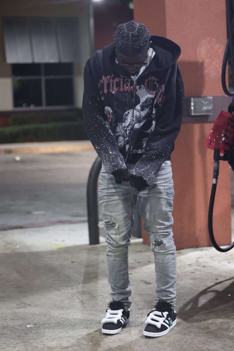 yrn_vari's tweet photo. #redemptiontour❤️‍🩹 https://t.co/zU85cmOTRI