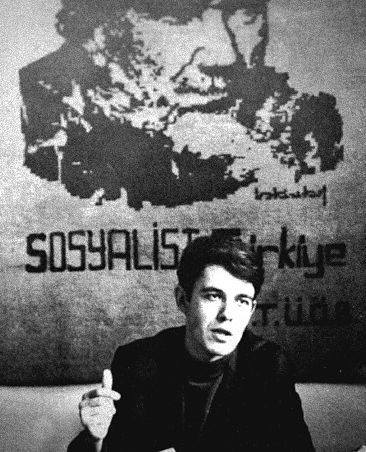 ❝Amerika’nın sınırları Kars’tan başlar diyen Amerikan başkanının askerlerine alkış mı tutacaktık!❞

—Harun Karadeniz, 1968.