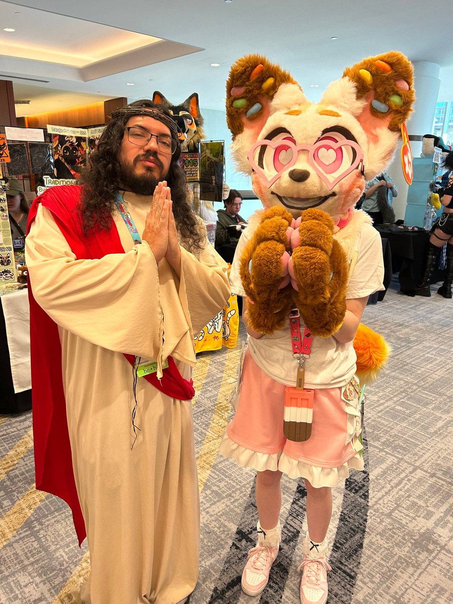 🦊 foxop 🐾 tweet media