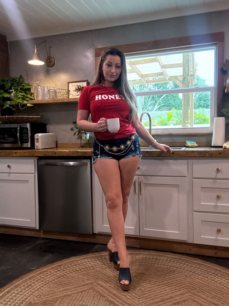 This edition of sexy pornstar legs is Dani Daniels