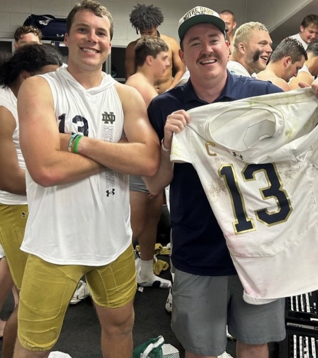 Bussin' With The Boys tweet media