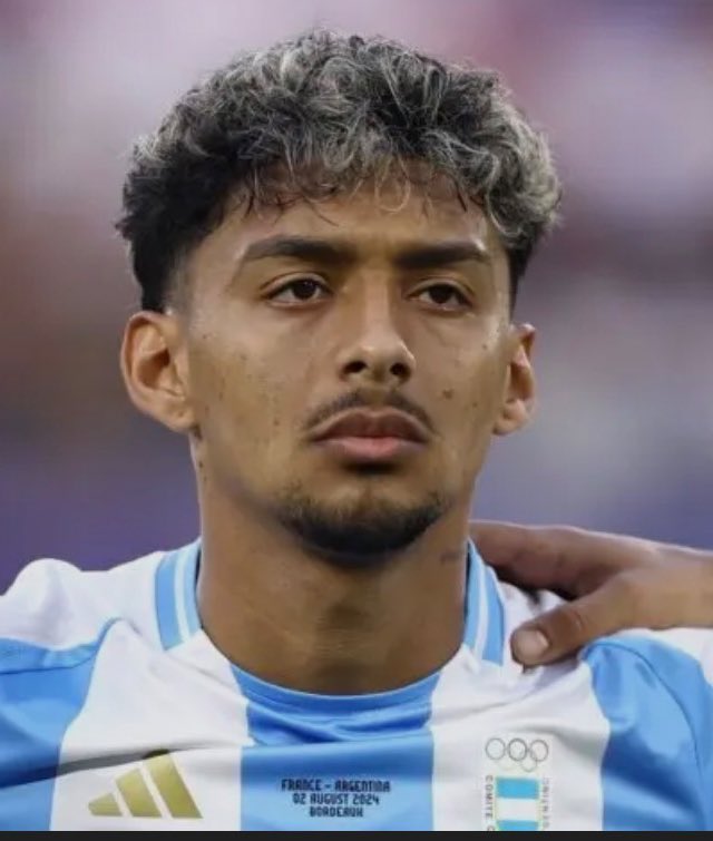 alcafogo's tweet image. Todo mundo falando do Fluminense com a possível chegada do Savarino e essa pode ser a meiuca do Botafogo.

👀🔥