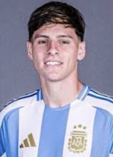 alcafogo's tweet image. Todo mundo falando do Fluminense com a possível chegada do Savarino e essa pode ser a meiuca do Botafogo.

👀🔥