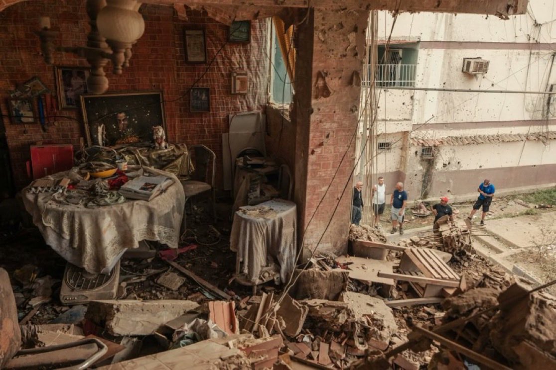 One of the people the USA killed in Venezuela was Rosa Gonzalez, 80 who they blew up in her apartment.

Will you hear this on the European News?

I doubt it.

#Venezuela
#CivilianLives
#MediaSilence
#WarCrimes