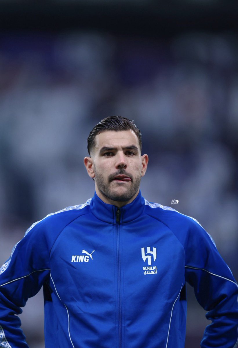 غايب ثيو المباراة القادمه👀💙