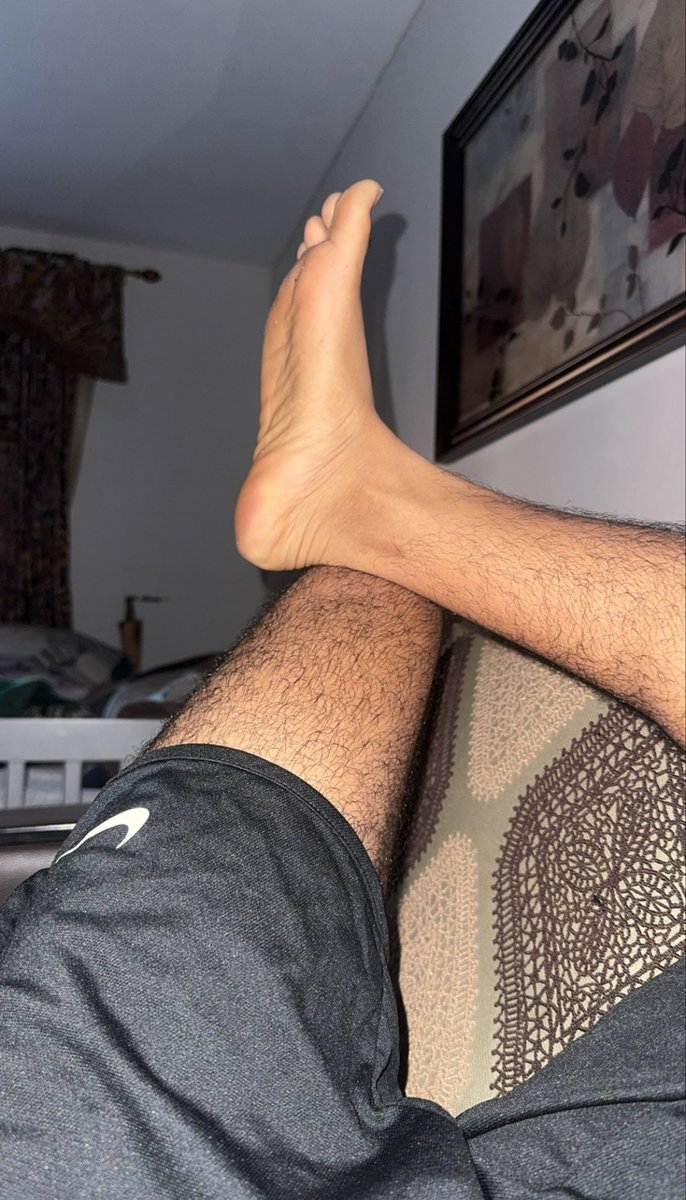 CashMasterM0's tweet photo. Lick it slave🫵🏽 https://t.co/k3ParbWyF5