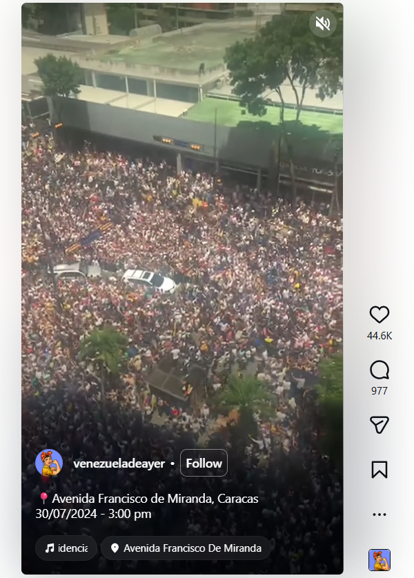 Shayan86's tweet image. THREAD: Viral misinformation on US capture of Nicolas Maduro - 4 January

This video, shared by Alex Jones, falsely claims to show millions of Venezuelans in Caracas celebrating Maduro's capture.

It in fact shows anti-Maduro protests in July 2024 over a highly disputed election.