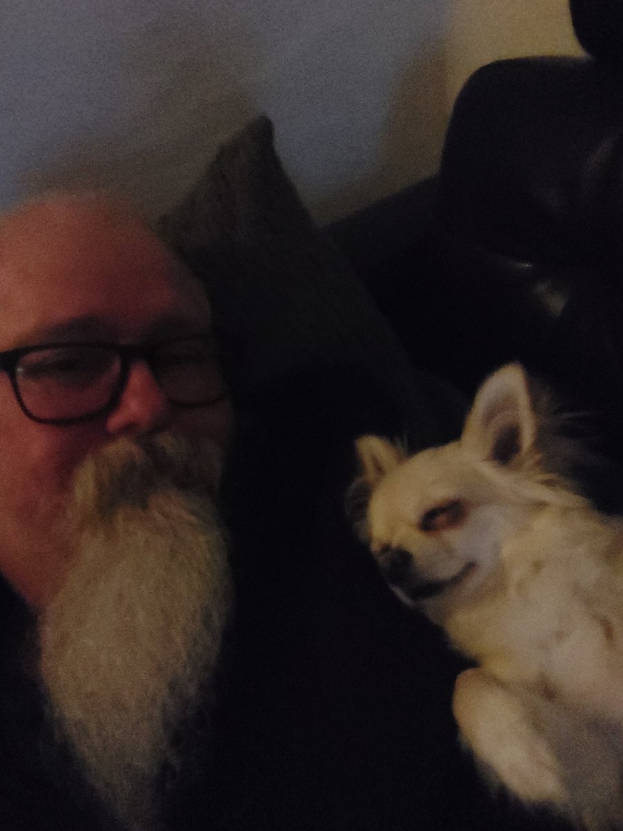 Soffan med Börje efter en kväll med filmningen i Eslövshallen.