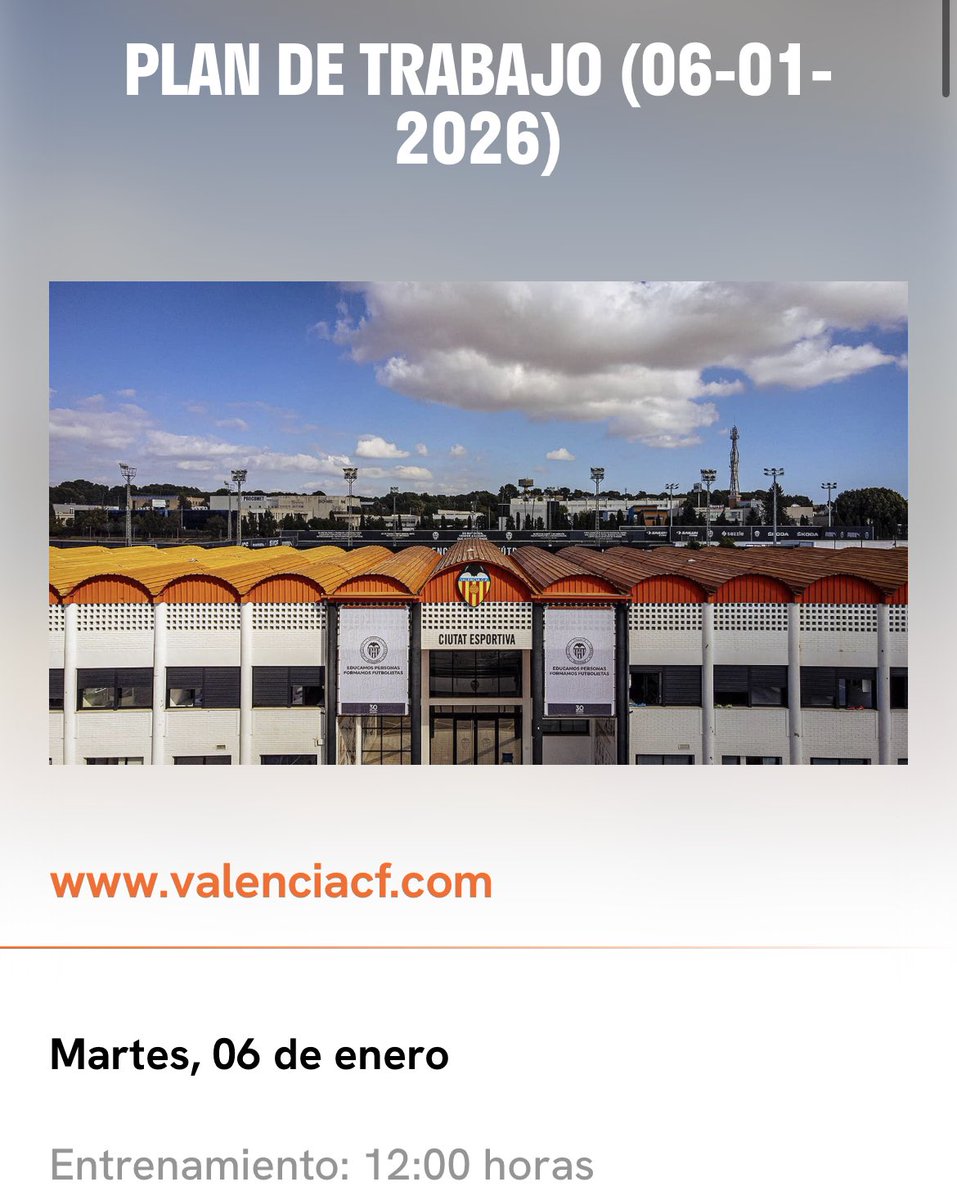 Dos imágenes que hablan por sí solas. 

Descenso en la jornada 18 (casi el 50% de @laliga), y el equipo entrena el martes teniendo un partido trascendental el sábado. 

Estás a 6 puntos del 9. A tiempo de todo, pero ya sabemos que la reacción llegará cuando se necesite la épica.