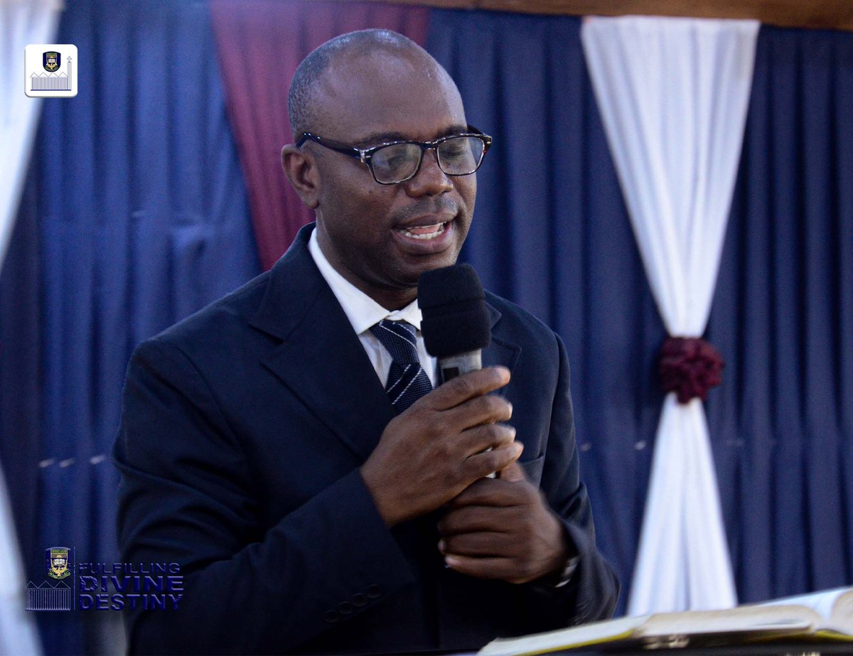 ChapelUnilorin's tweet image. First Slides of Pictures for the Year 2026 and our hearts are filled with Testimonies 😇🌟

THANK YOU LORD FOR 2026
OUR YEAR OF FULFILLING DIVINE DESTINY ✨🙏

#cotl🫶 2026
#firstsundayoftheyear 
#sundaypics📸