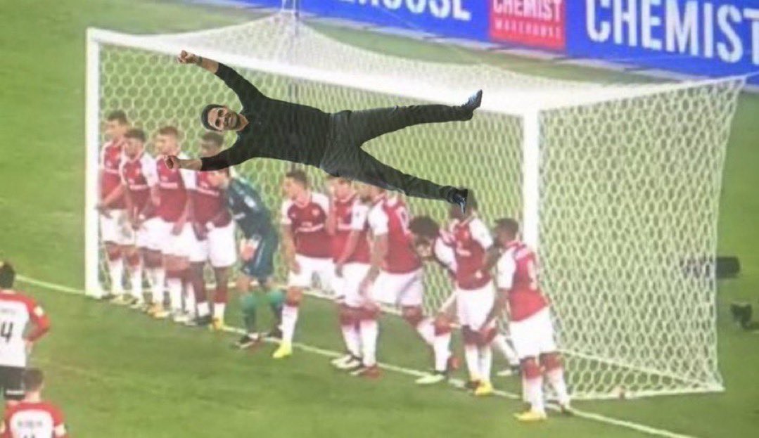 bryanmora2004's tweet photo. @_Sullivan11 @piersmorgan 😂😂😂😂 https://t.co/dm9ip0Jx0I