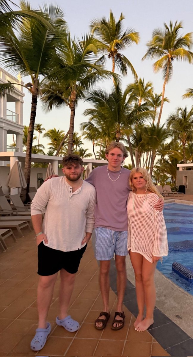 The house always tells you what’s coming before the calendar does.

Routines don’t snap back.
They settle back in.

That’s usually when momentum becomes possible.