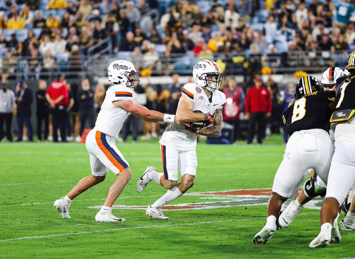 TransferPortal's tweet photo. Virginia RB Davis Lane is entering the transfer portal, his rep @ParkerSt_Pierre tells @PeteNakos. 

Lane appeared in 24 games during his time at Virginia.

https://t.co/kSYG7dZ8sR https://t.co/5l2eue8FyZ
