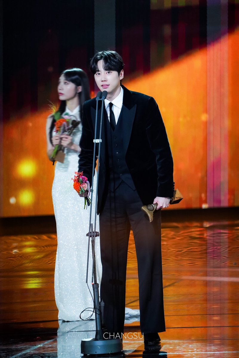 changsu__J's tweet photo. 251231 KBS 연기대상 #이준영 https://t.co/AWtcmTUJ2d