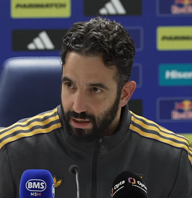 UtdDistrict's tweet photo. 🚨🎙️ | Ruben Amorim:

"I came here to be the manager of Manchester United, not to be the coach.

"Every department, the scouting department, the sports director, needs to do their job. I will do my mine for 18 months and then we move on." https://t.co/aRHbBfG3cX