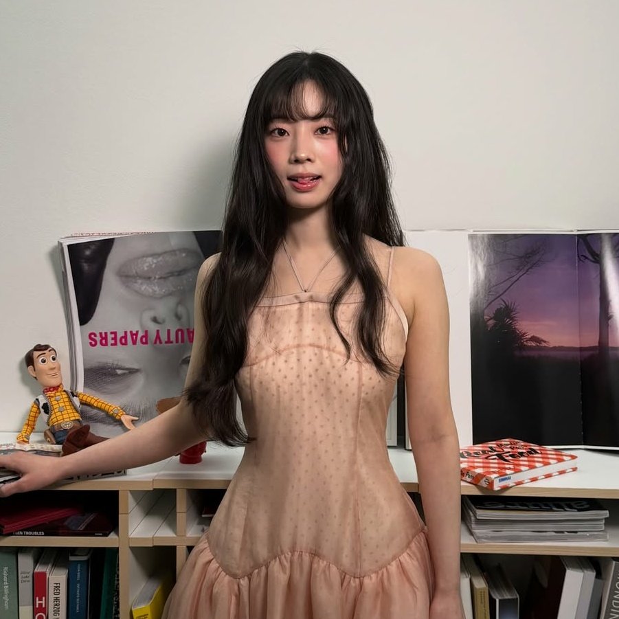 glazedcake's tweet image. she's so princess #NewProfilePic