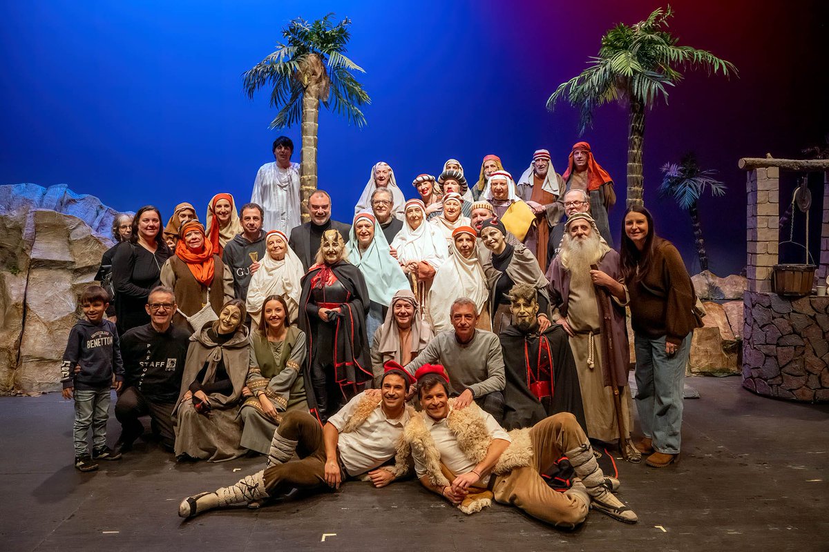jordi_ballart's tweet image. ✨ Els Pastorets del @CCElSocial també són part de l’ànima del #Nadal a #Terrassa.

🎭 Aquest matí he pogut gaudir, un any més, d’aquesta funció tan estimada.

💫 Enhorabona i gràcies per mantenir viva una tradició tan nostra!
