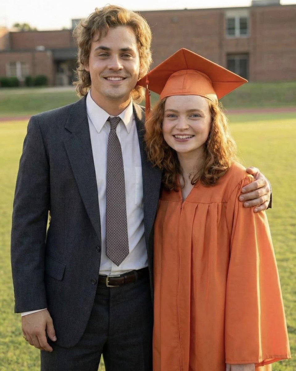 PreviouslySerie's tweet image. #StrangerThings #StrangerThings5

⚠️ATENCIÓN⚠️

Un mundo sin Vecna, un mundo a su lado.