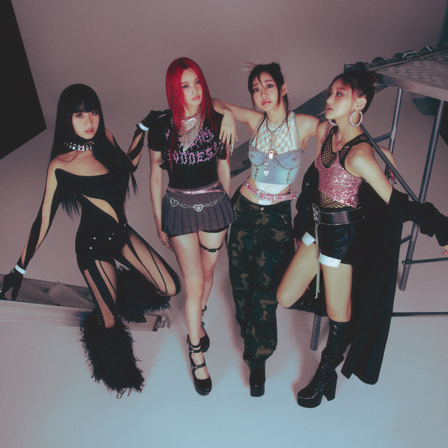 kchartsmaster's tweet image. KISS OF LIFE announces comeback for April.