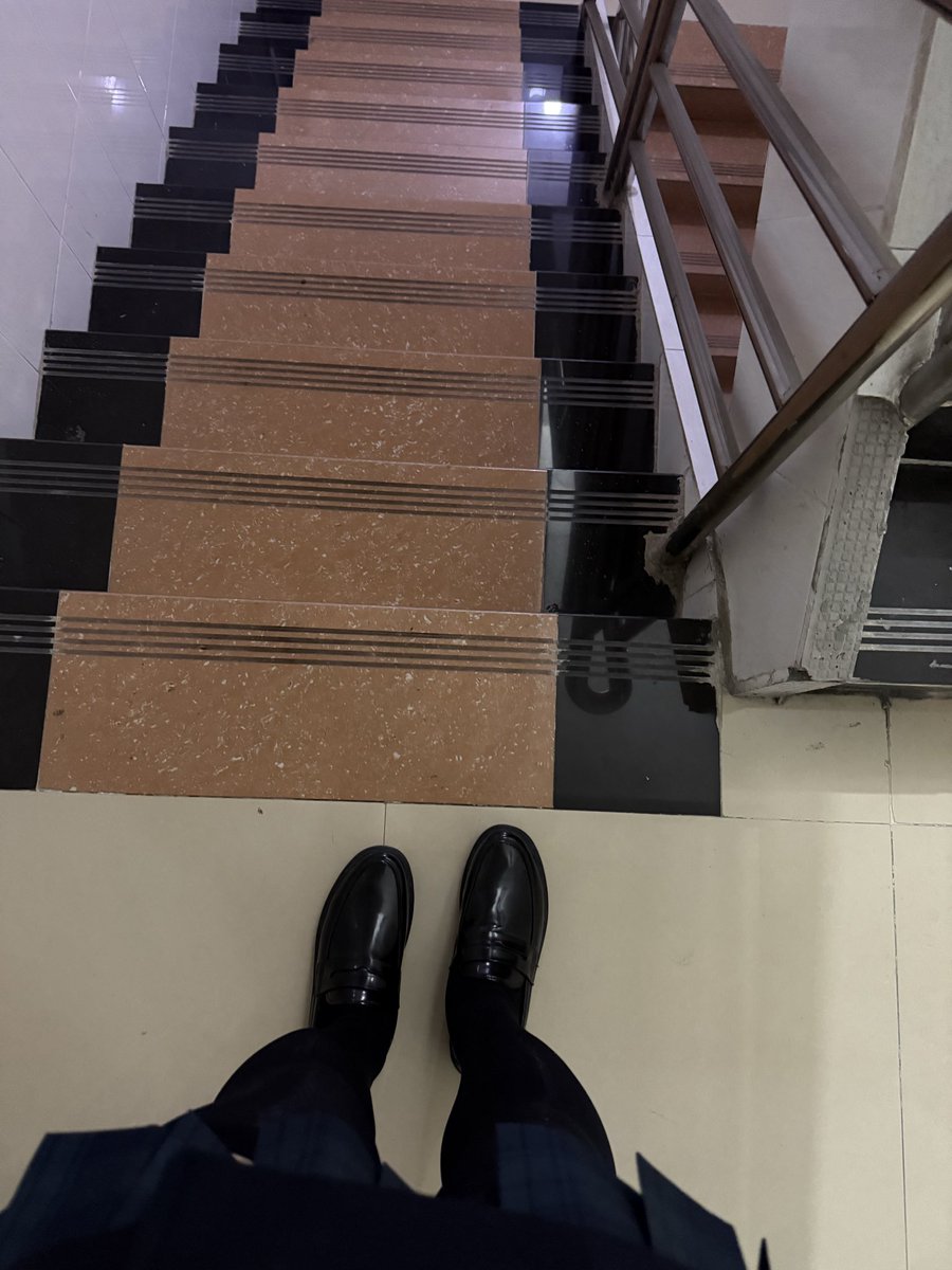 nononeea's tweet photo. 第一次jk女装出门 https://t.co/uuoBGeu11c