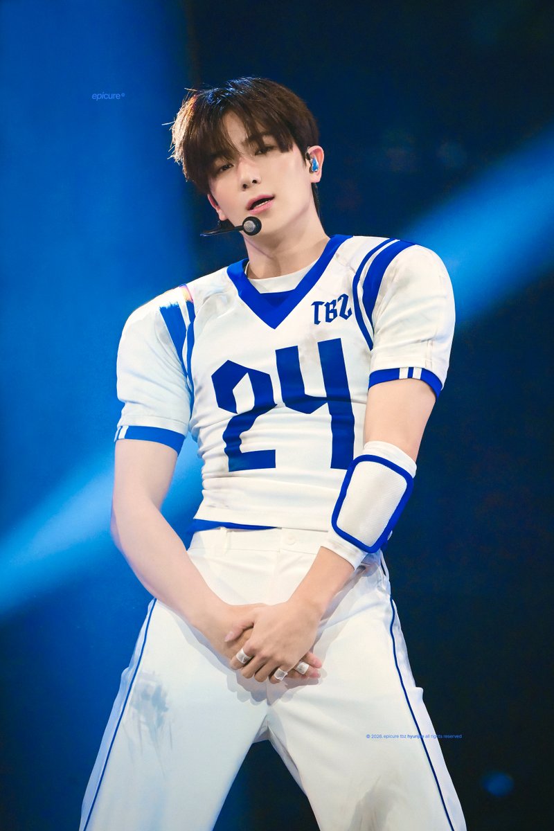 epicure913's tweet image. 251225 🏈 #이재현 #현재 #HYUNJAE