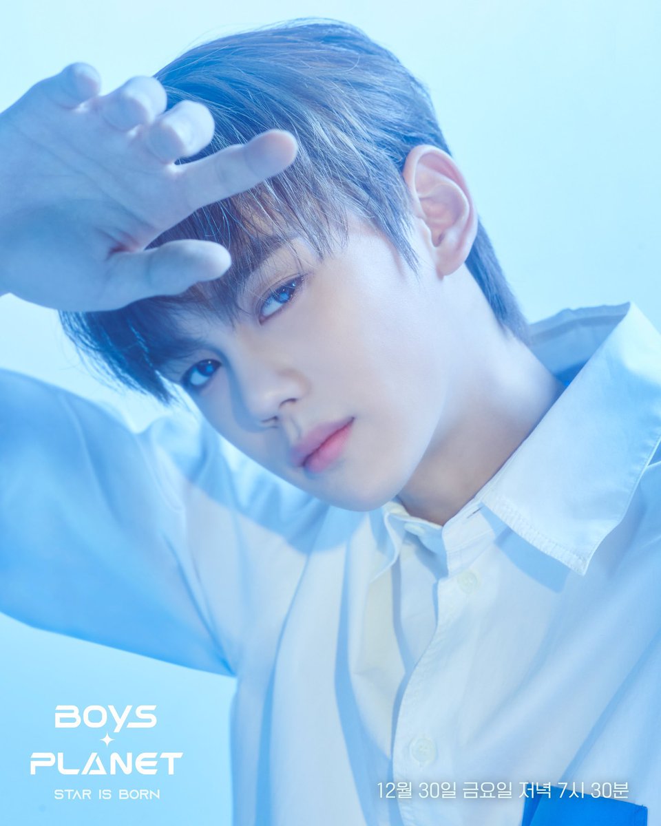 bing____g's tweet image. 빛나는소년공개직후                         상암절
어 이님 차도남…?                            아아니구나