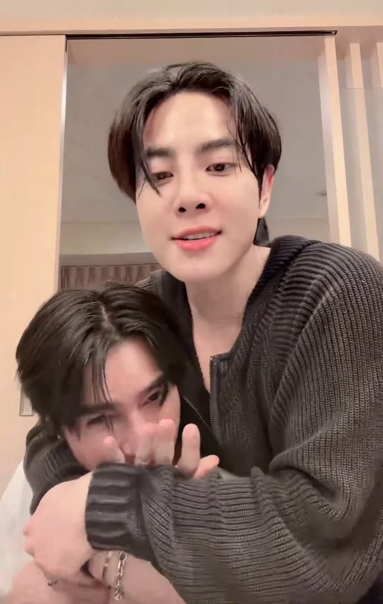 ฟาเริน ッ♡ tweet media