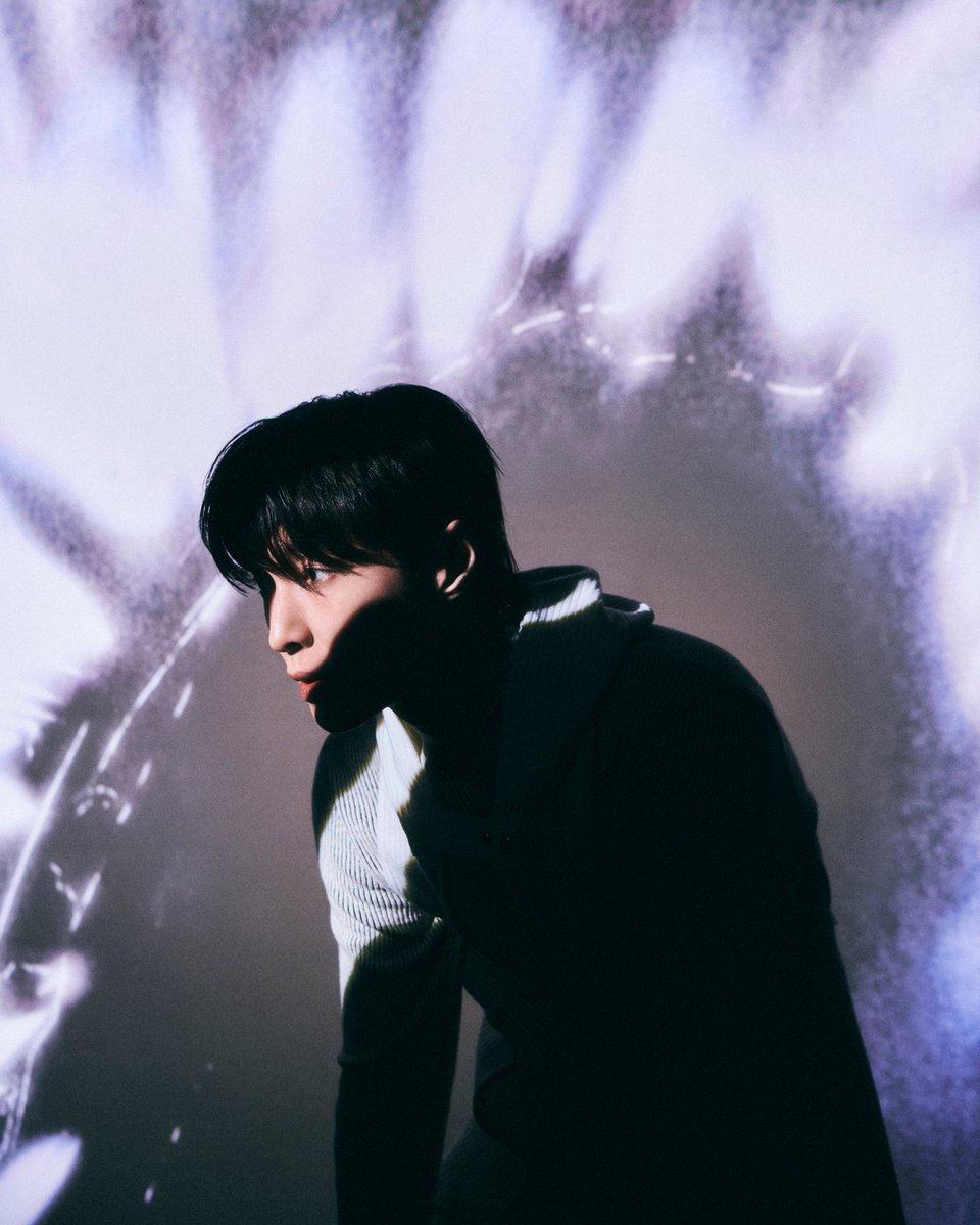 050126 EXO Reverxe Teaser Image - Cube 03 LAY (1/2