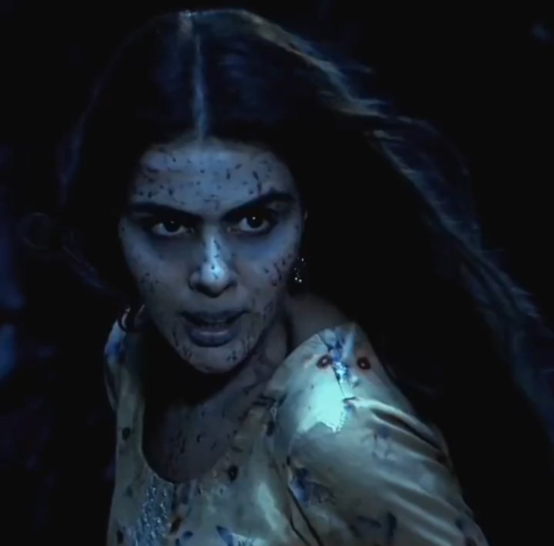 Naagin isn’t just about looking beautiful and gorgeous, She can look horrific, deadly, poisonous and still own the screen. 🔥 

Iconic season in making 👏

#Naagin7 #PriyankaChaharChoudhary