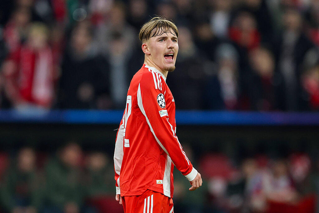 iMiaSanMia's tweet image. Darts world champion Luke Littler: "The Bayern Munich player, Lennart Karl, messaged me through the tournament and said: keep it up. I started following him"

• You told him to come to Manchester United?

Littler: "If he wants to, he can help us out. And bring Harry Kane with…