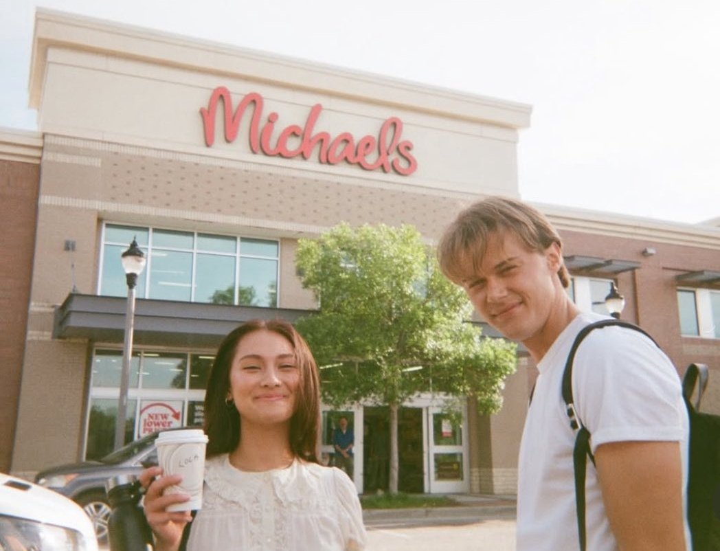 annahniram's tweet image. this is such a cute picture 😭💘