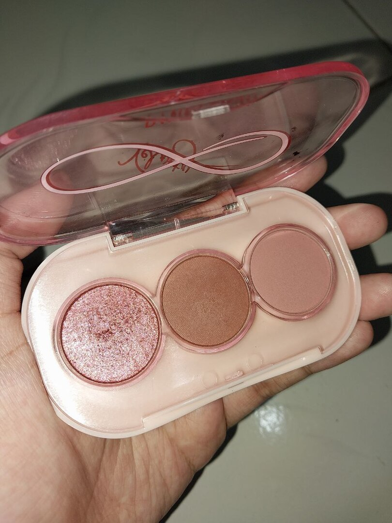 UNS Menfess - semua bisa posting 🔥 tweet media