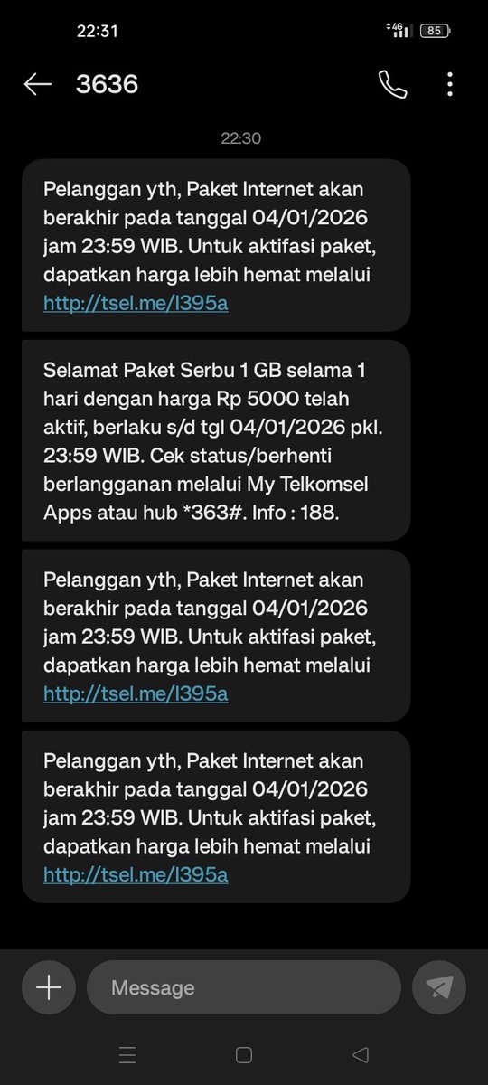 supremacydotcom's tweet photo. jujur udah kuak sama provider @Telkomsel yang makin hari makin nggak ngotak. apalagi ini yg bikin males. masa beli kuota arrange jam 22:00 nanti jam 23:59 udah berakhir. padal kalo provider lain kurun waktu 24 hours. hdehh https://t.co/hAXaGMCFeH