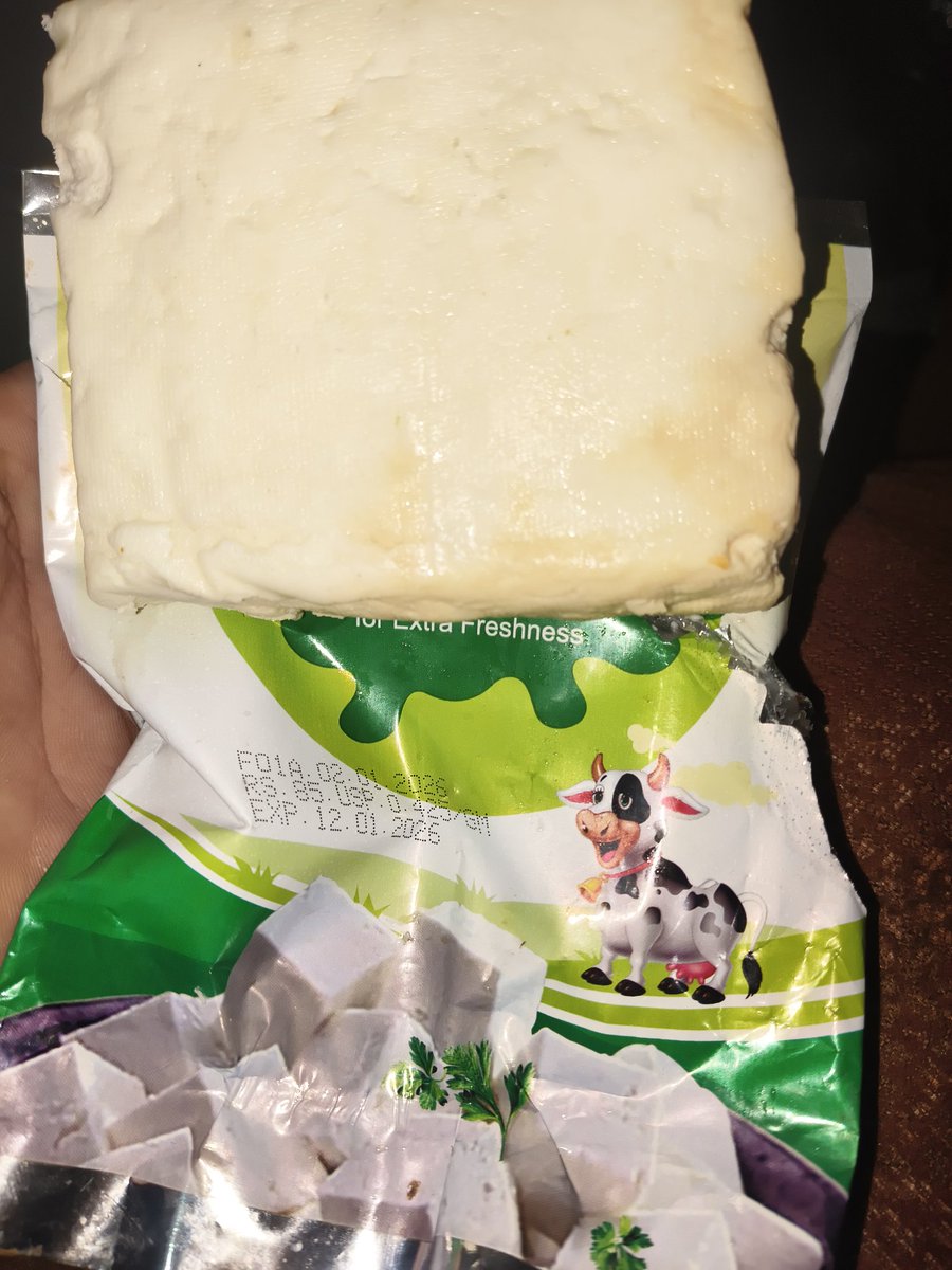 Vinayakyaadav's tweet photo. The paneer looks yellowish and spoiled from the side even though the expiry date is 12-01-2026. Where is FSSAI. Salesman says I can't do anything. But who is responsible if people get sick.
#sudhaDairy #sudhaPaneer
#FoodSafty #consumerHelp #FoodStanderd
#HealthConcern https://t.co/v2lmFiWCea