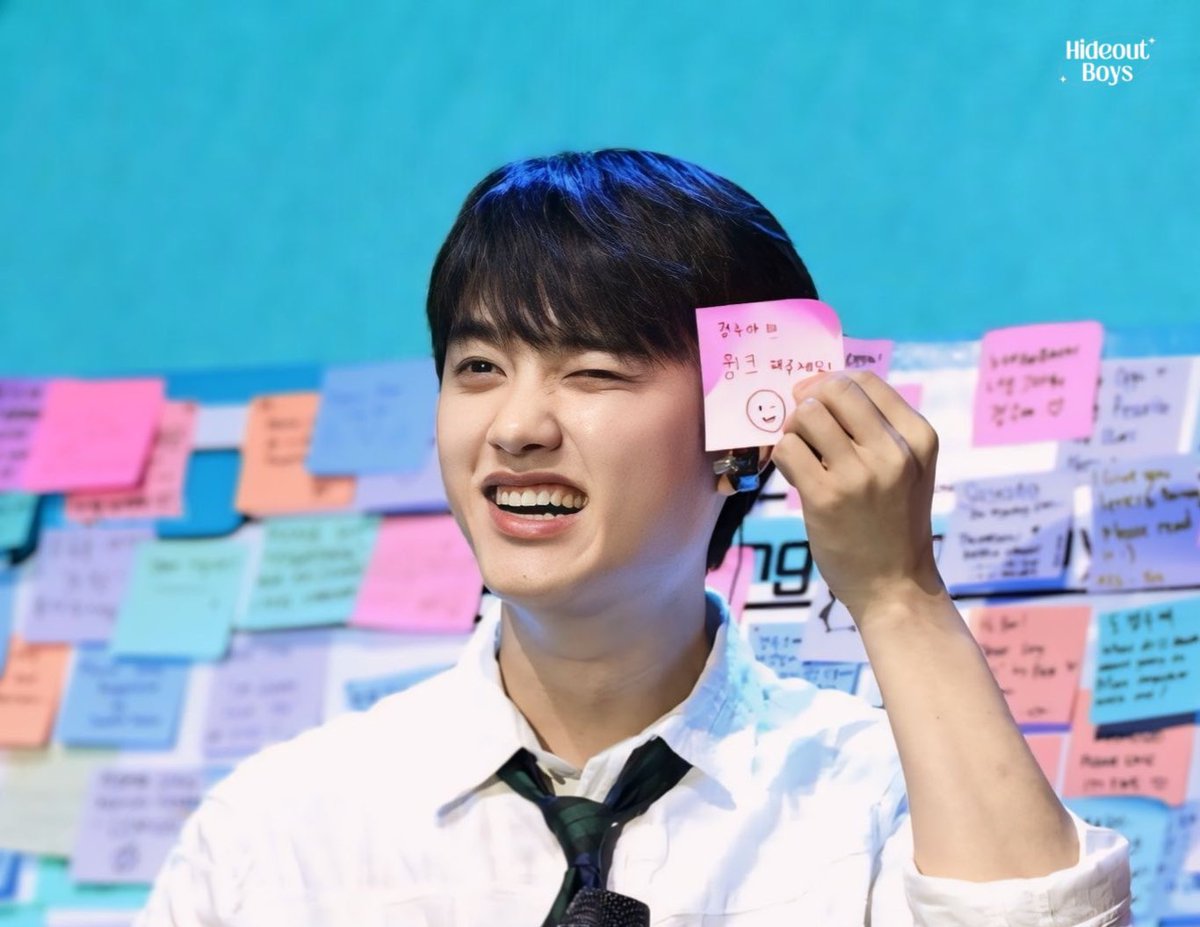 comely_kyungsoo's tweet image. 도경수가 윙크 못한다고 하는 이유가 있었다
내 여자들 죽을까봐 못한다고 하신거다........