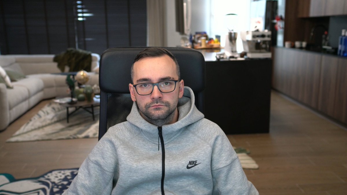 elxokas's tweet image. Voy a contarte la historia de Venezuela que no quieren que te cuente. Y la de Maduro.
Directo en 30 minutos. Vas a sentir el síndrome de Estocolmo.